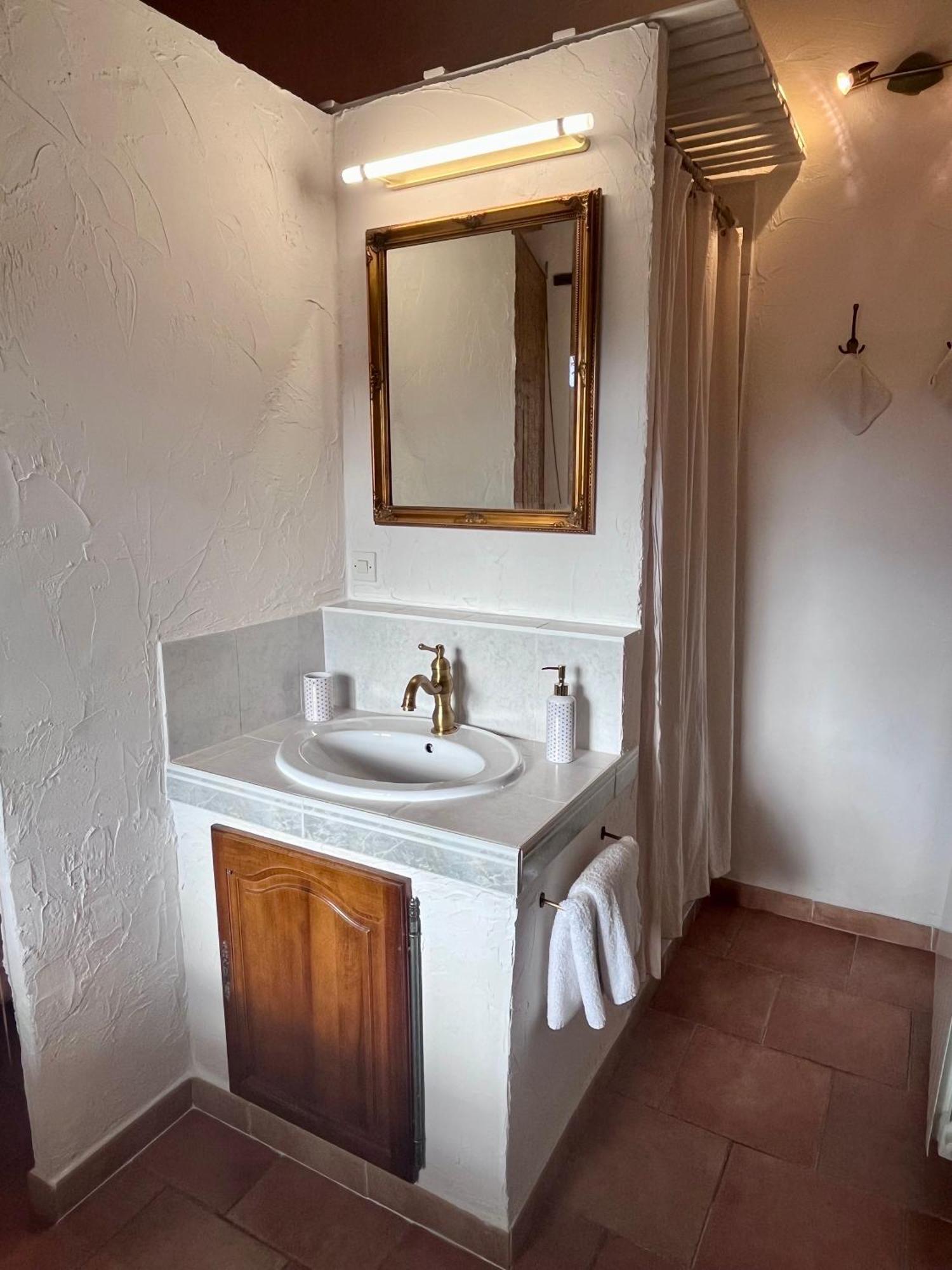 Le Priolat Des Anges Aux Portes Des Gorges Du Verdon Trigance Habitación foto